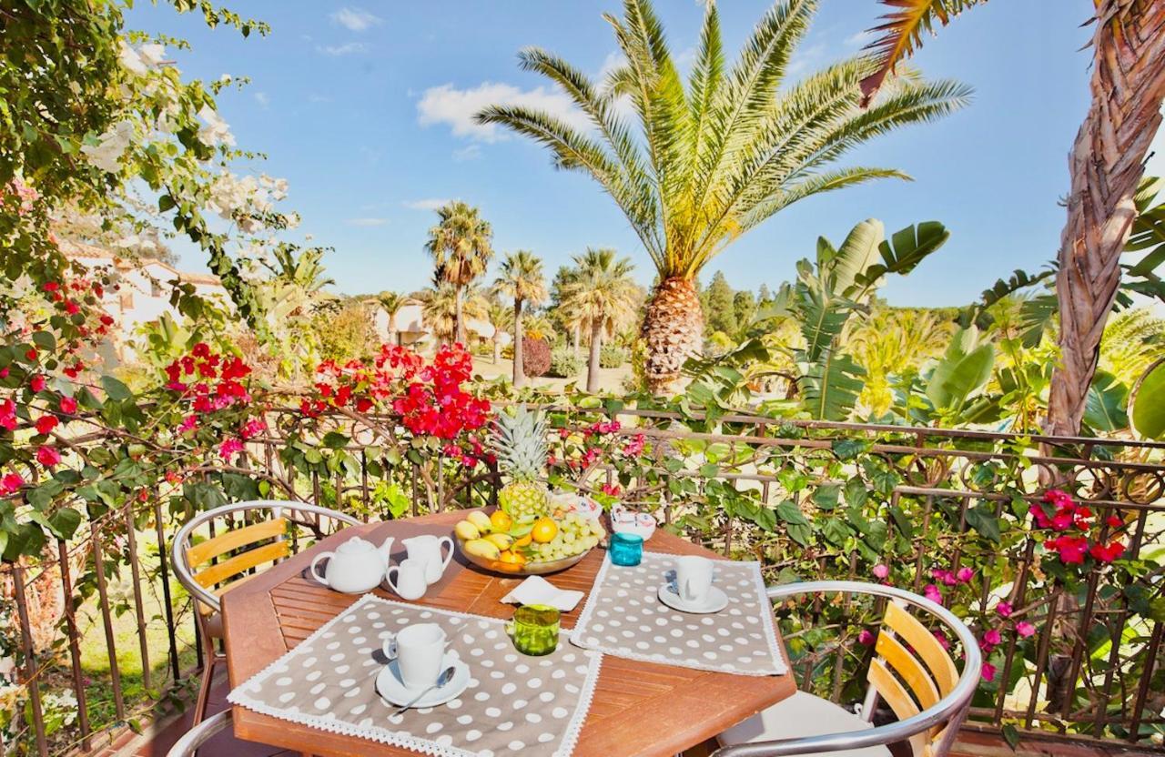 Apartments In Residence With Swimming Pool In Santa Margherita Di Pula, 250 Meters From The Sea 外观 照片