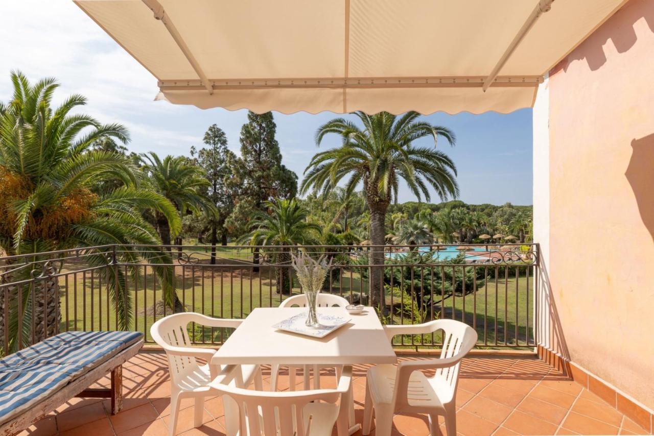 Apartments In Residence With Swimming Pool In Santa Margherita Di Pula, 250 Meters From The Sea 外观 照片